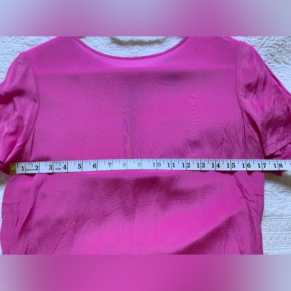 Silk Crepe Hi-Low Blouse - Picture 5 of 5